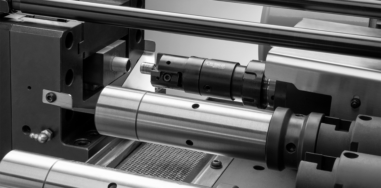 3-RUNNER - End-forming module with punches and rotary tool