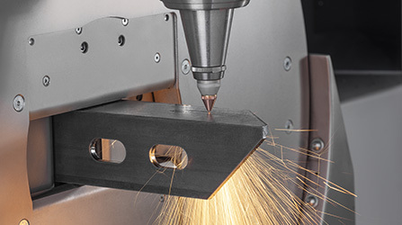 laser cutting in compressed air on LT6 tube laser